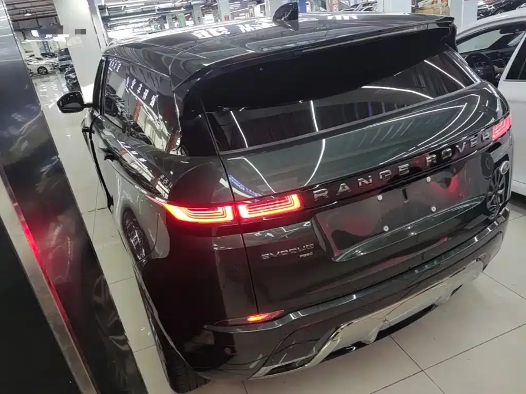 Land Rover Evoque — фото 6