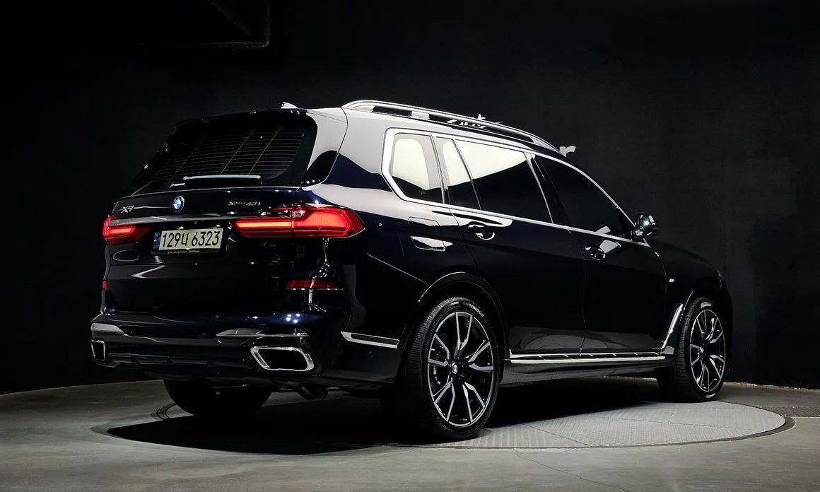 BMW X7 — фото 2