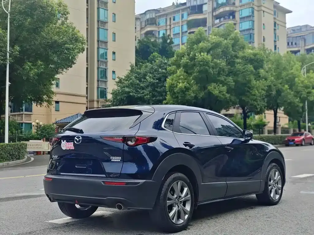 Mazda CX-30 2024 из CN, фото 2