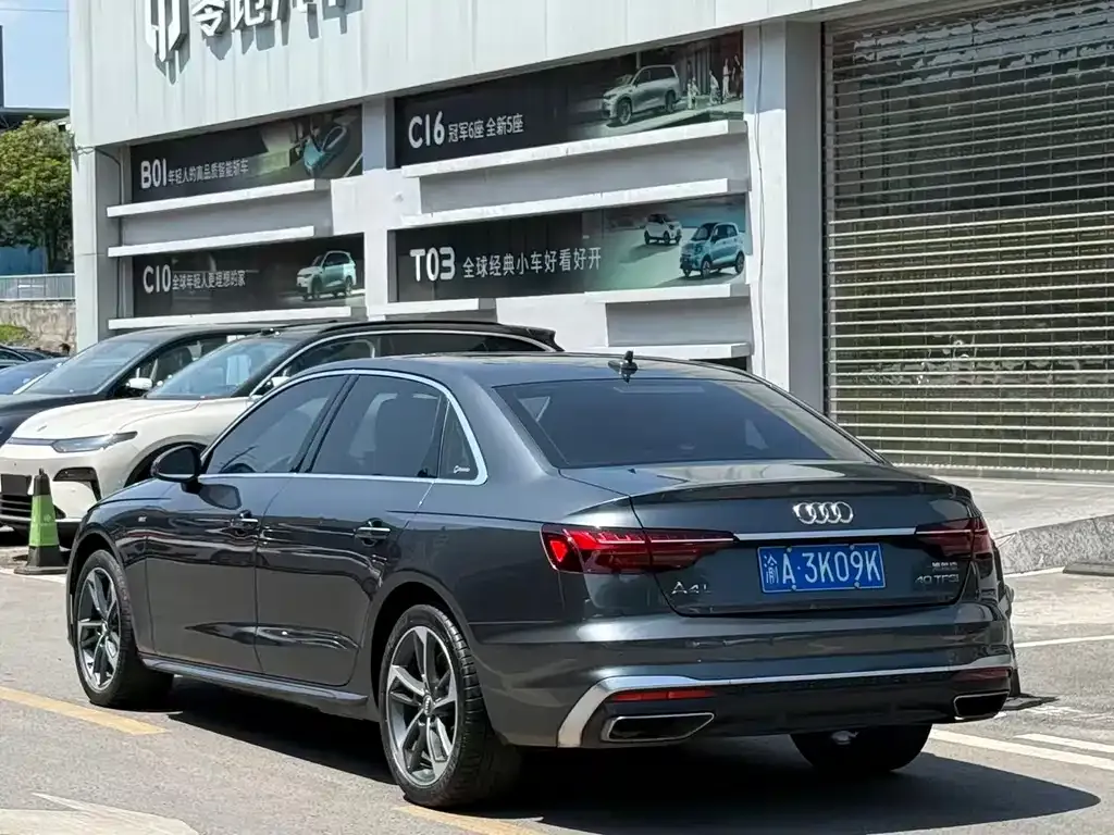 Audi A4L — фото 5