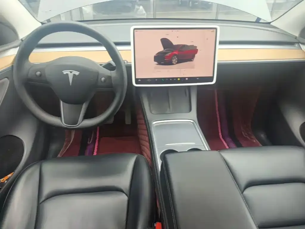 Tesla Model Y — фото 3