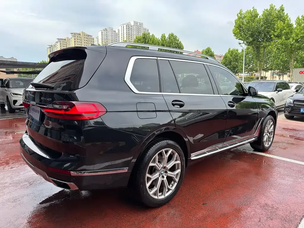 BMW X7 — фото 5