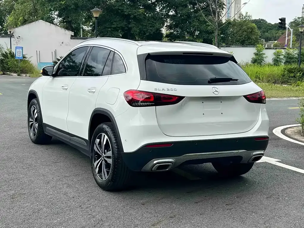Mercedes-Benz GLA — фото 6