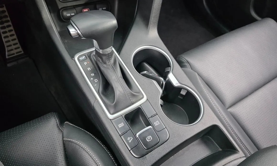 Kia Sportage — фото 8