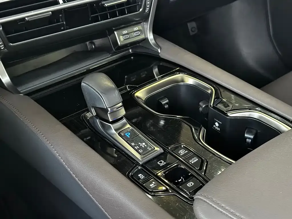 Lexus RX New Energy — фото 3