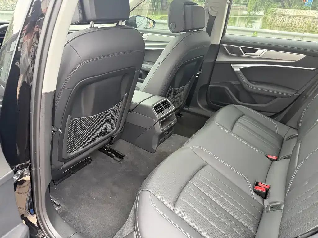 Audi A6 (Import) 2024 из CN, фото 6