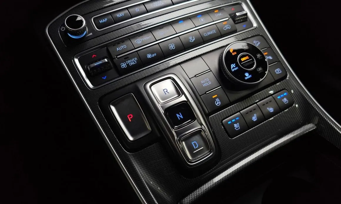 Hyundai Santafe — фото 9