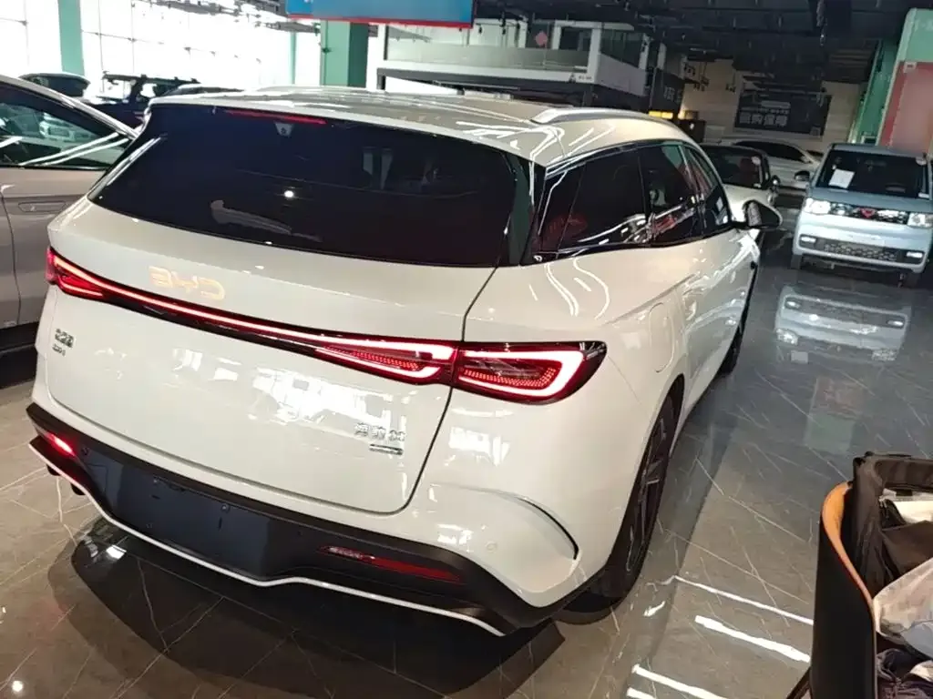 BYD Seal 06 DM-i Touring Edition — фото 7