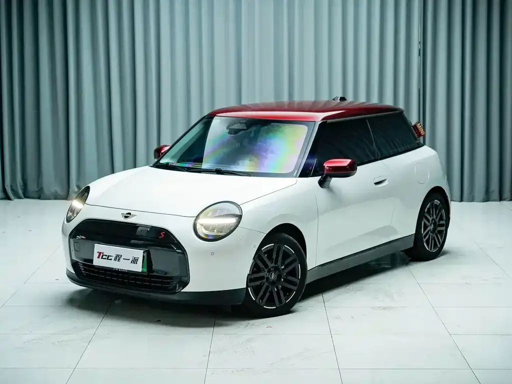 MINI Cooper EV — фото 1