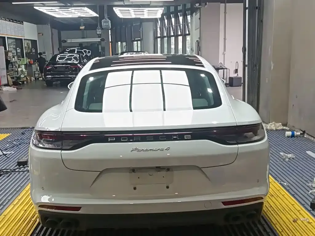 Porsche Panamera — фото 10