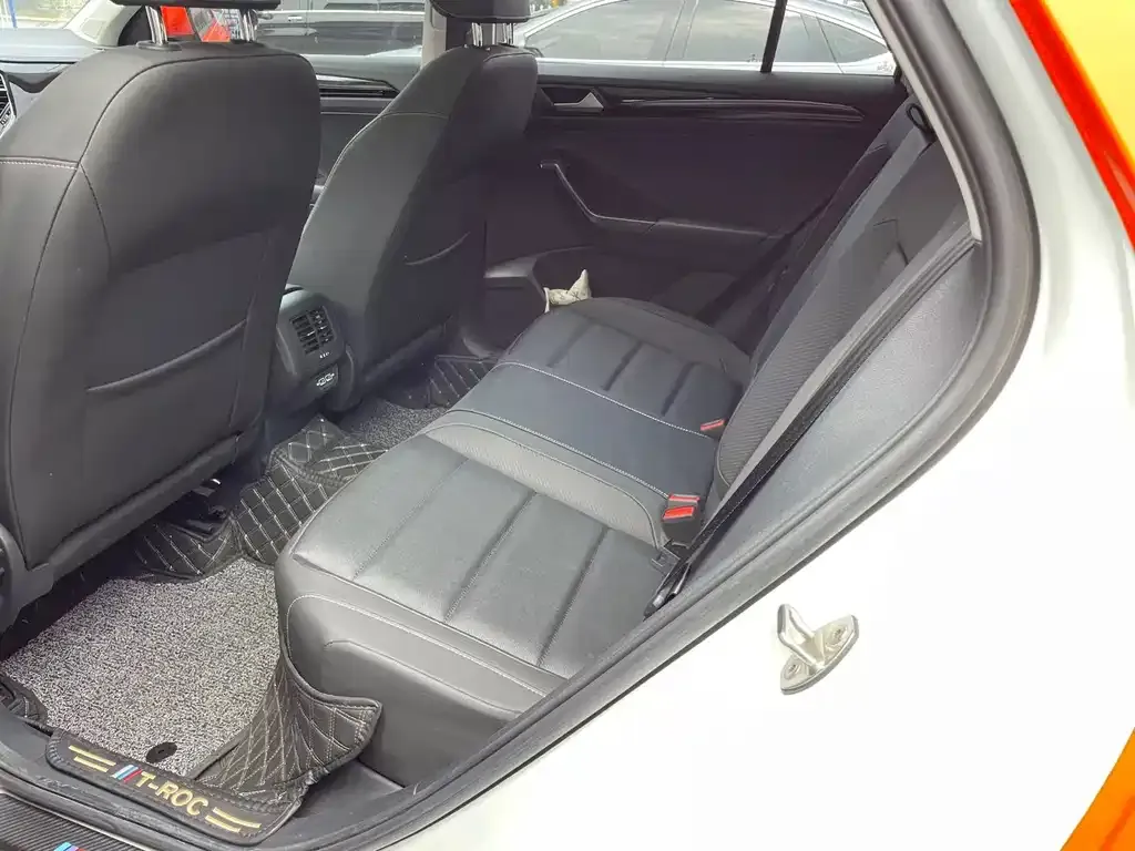 Volkswagen T-Roc 2021 из CN, фото 9