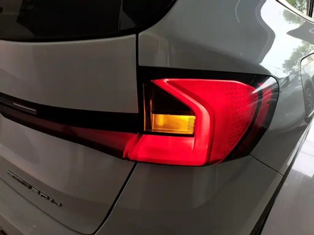 BMW X1 — фото 7
