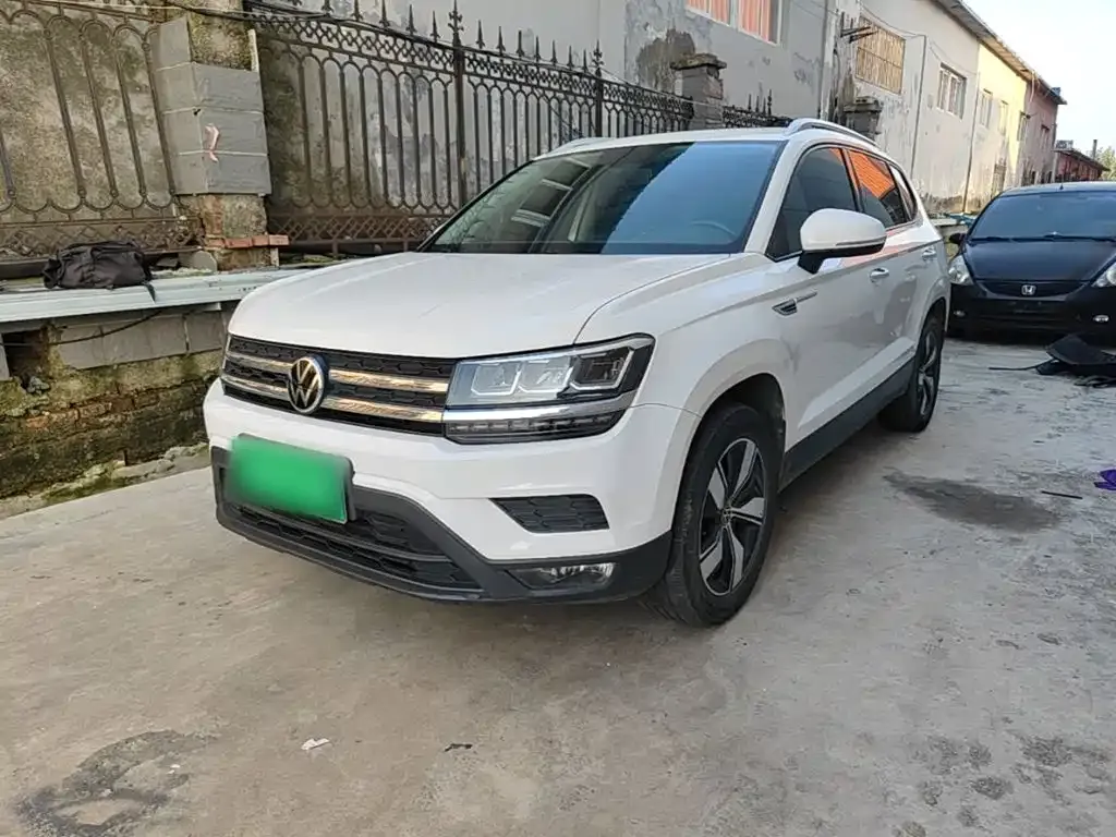 Volkswagen Tharu — фото 1