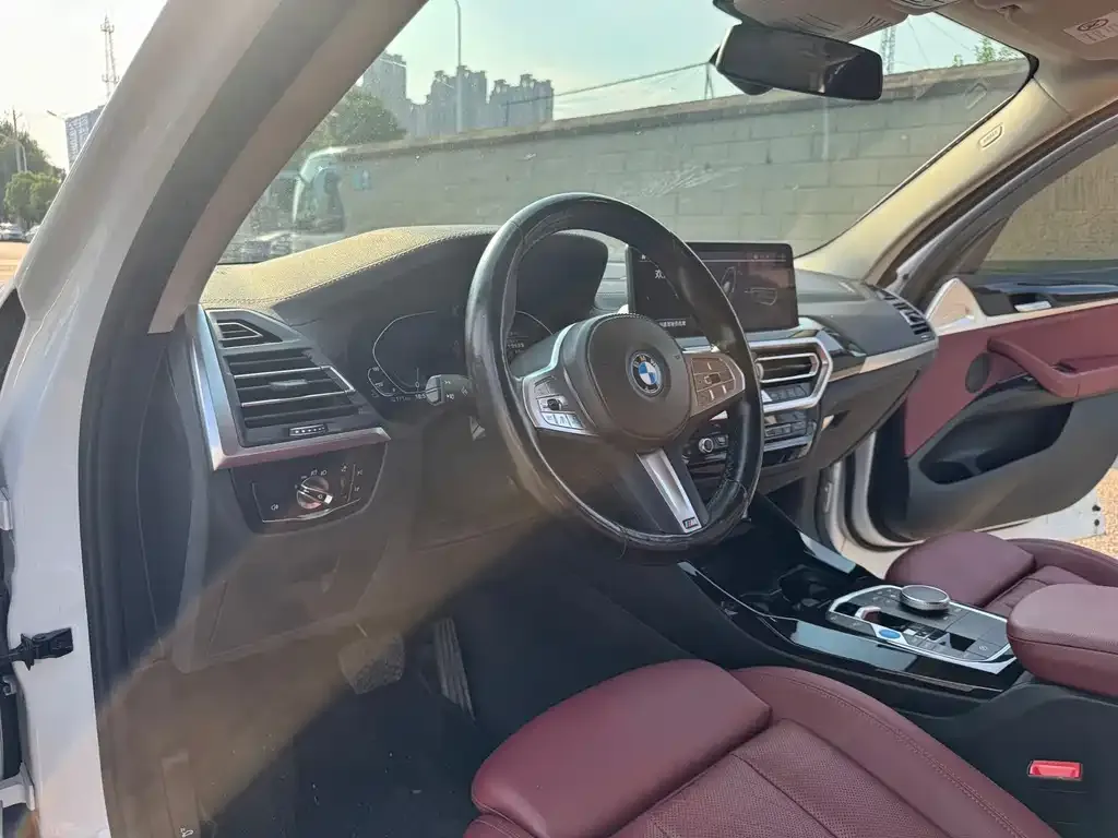 BMW iX3 — фото 2