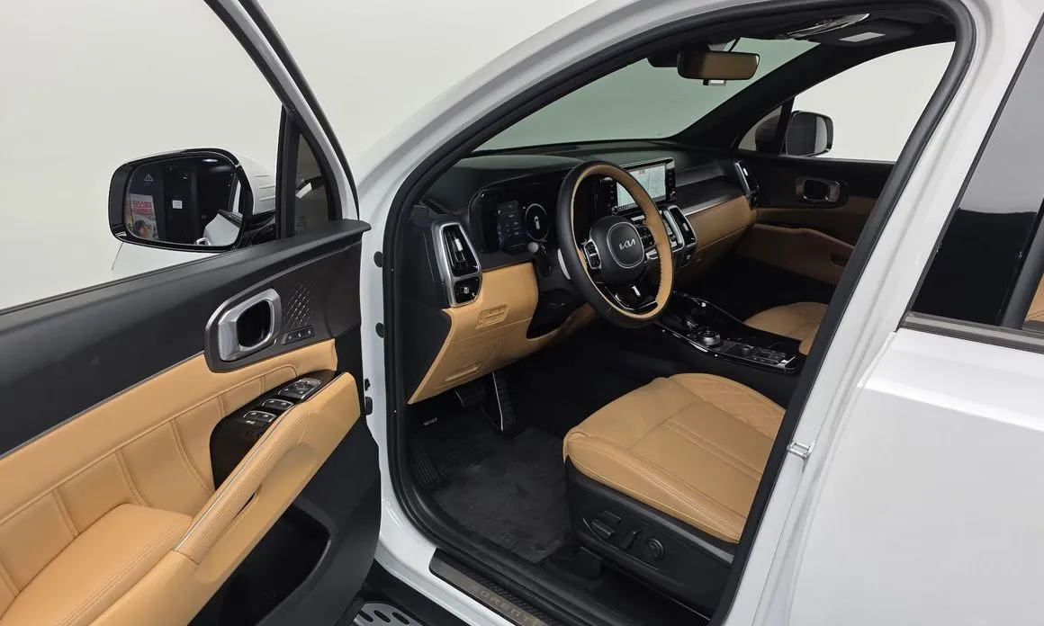 Kia Sorento — фото 6