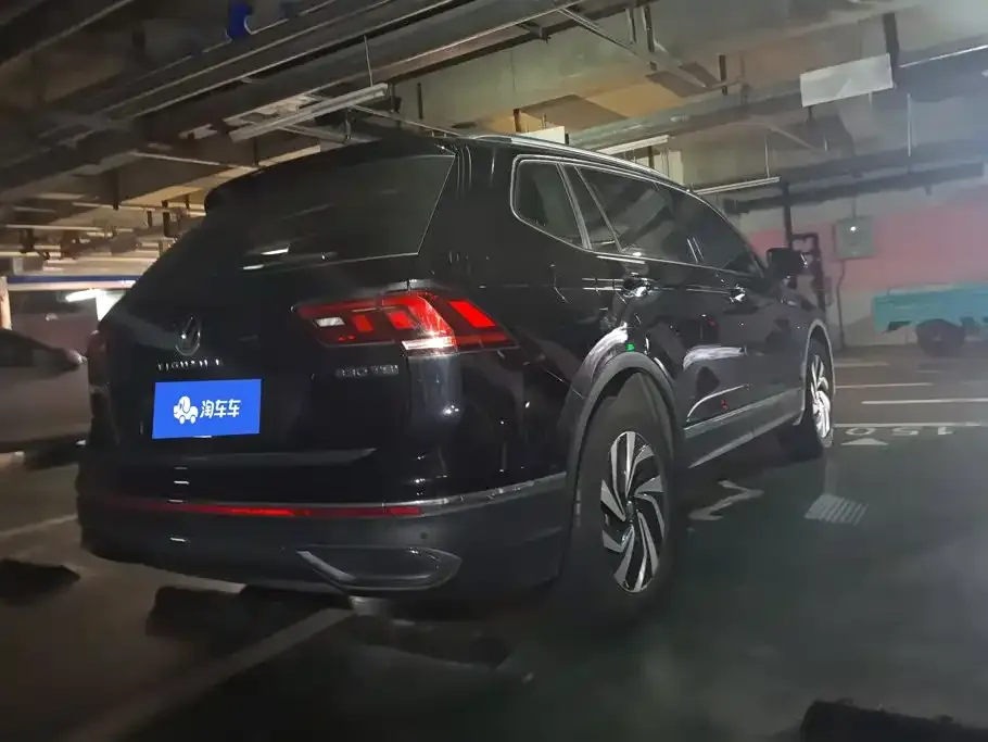 Volkswagen Tiguan L — фото 7
