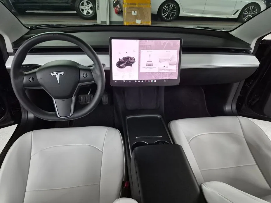 Tesla Model 3 — фото 6