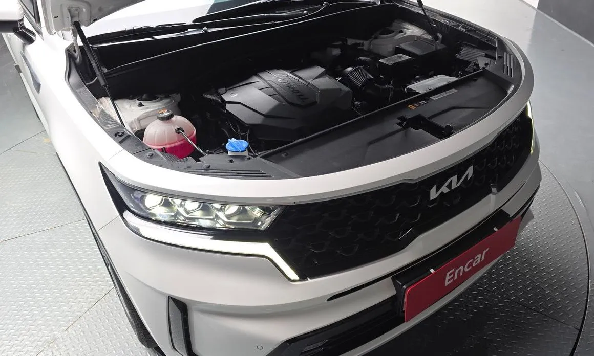 Kia Sorento — фото 8