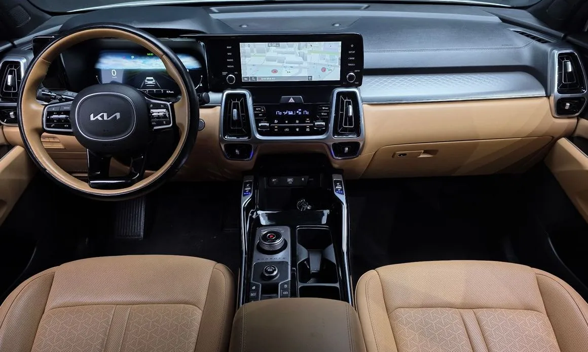 Kia Sorento — фото 7