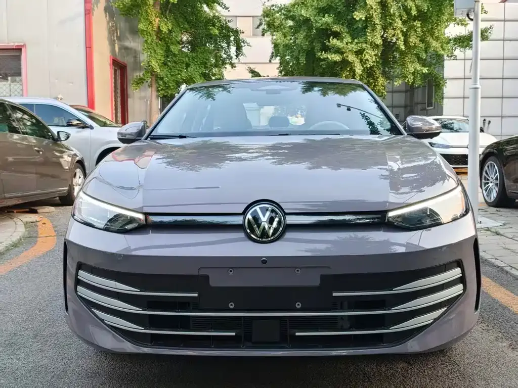 Volkswagen Lavida — фото 6