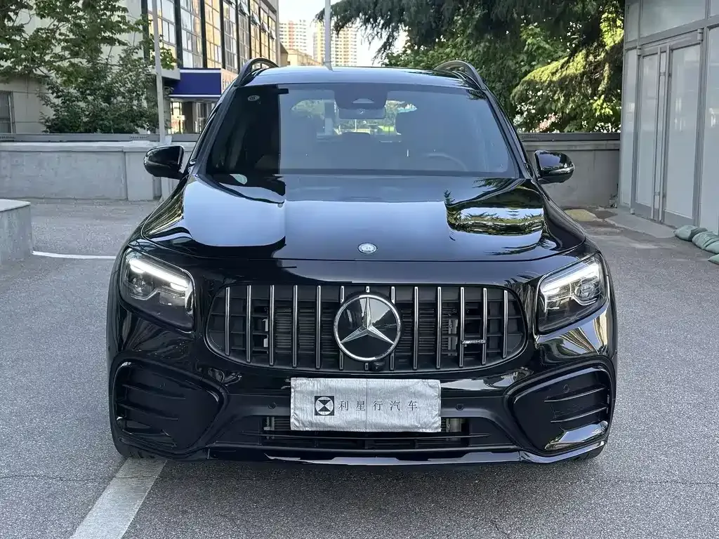 Mercedes-Benz GLB AMG — фото 6