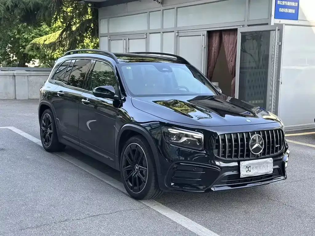 Mercedes-Benz GLB AMG — фото 4