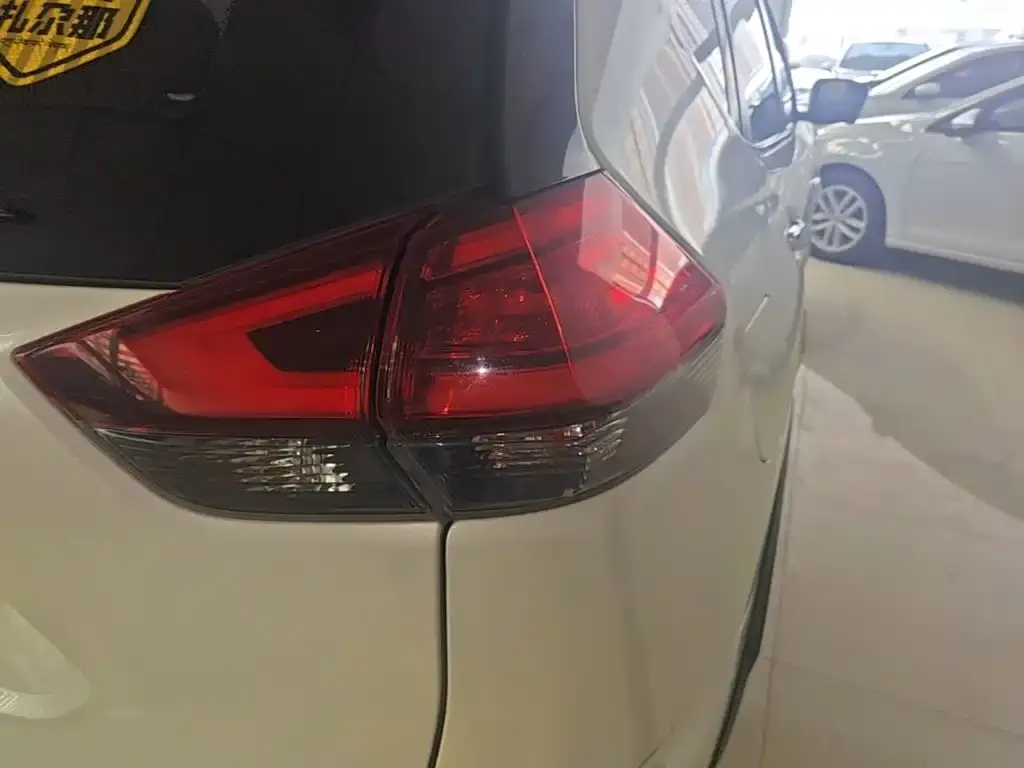 Nissan X-Trail 2023 из CN, фото 9