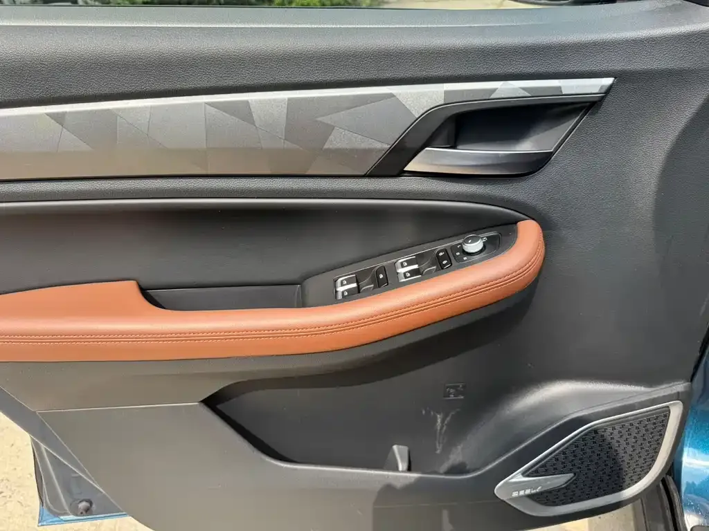 Geely Vision X6 — фото 4