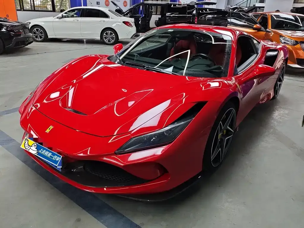 Ferrari F8 — фото 1