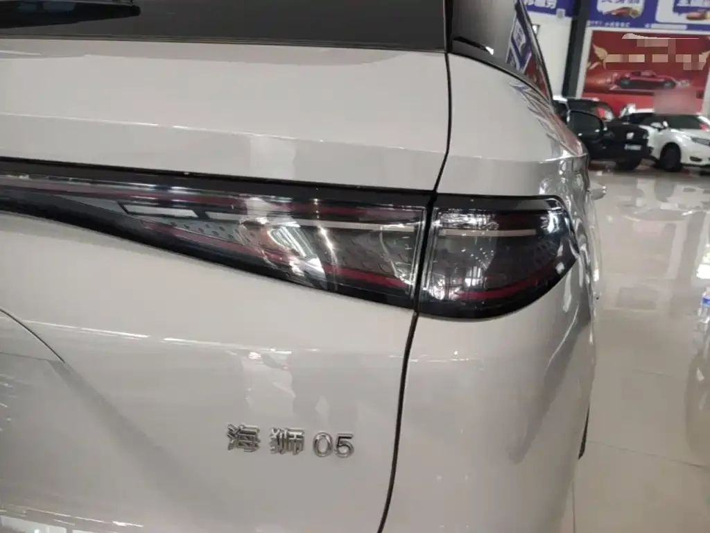 BYD Seal 05 DM-i — фото 5