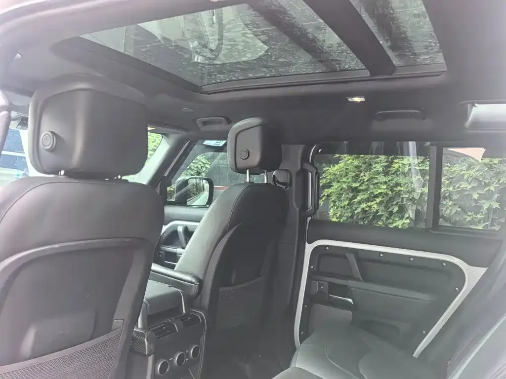Land Rover Defender — фото 4