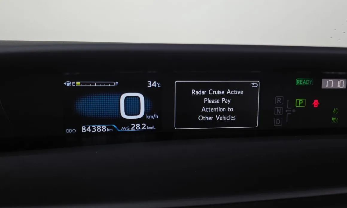 Toyota Prius — фото 2