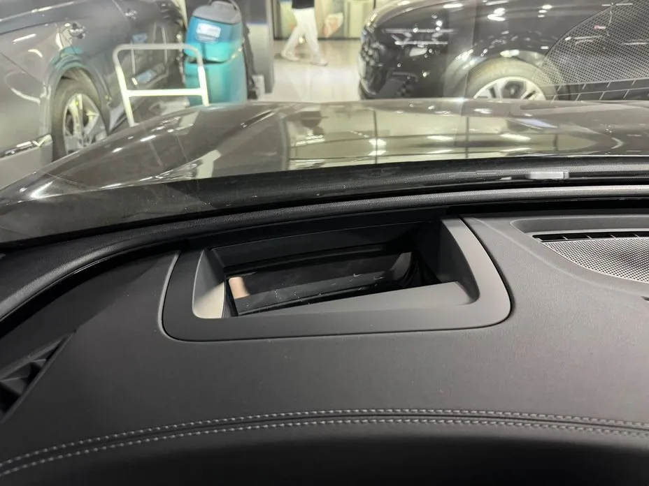 Audi Q5 2025 из KR, фото 9