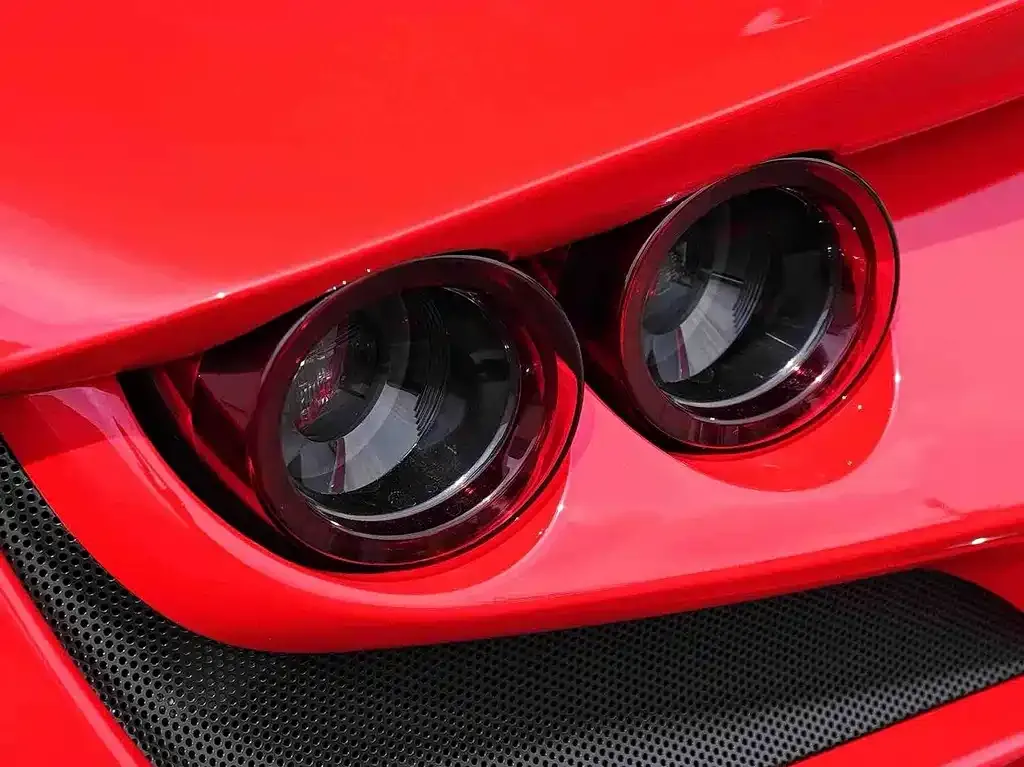 Ferrari F8 — фото 5