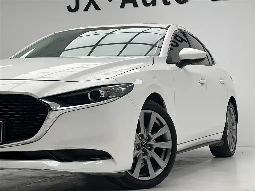 Mazda 3 Axela — фото 6