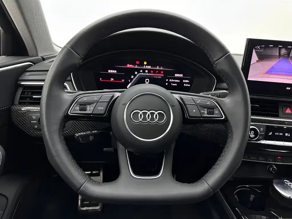 Audi A4L — фото 9