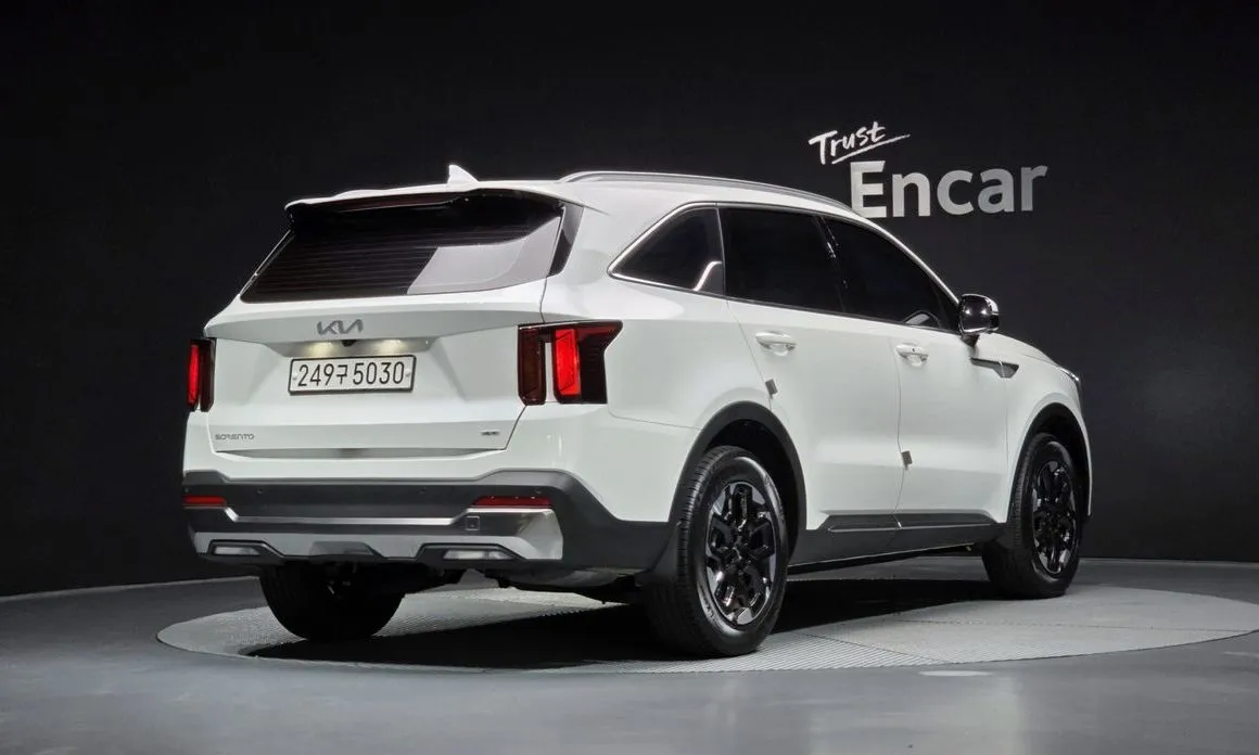 Kia Sorento — фото 9