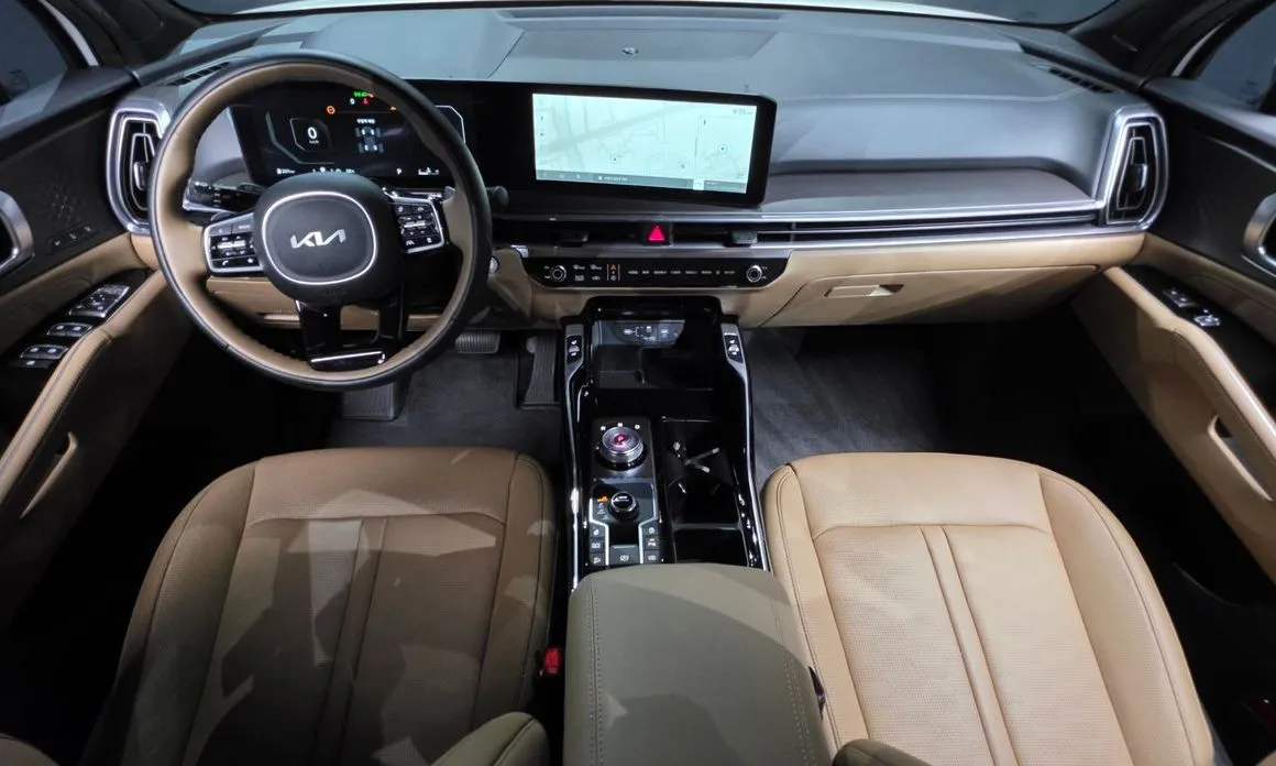 Kia Sorento — фото 6