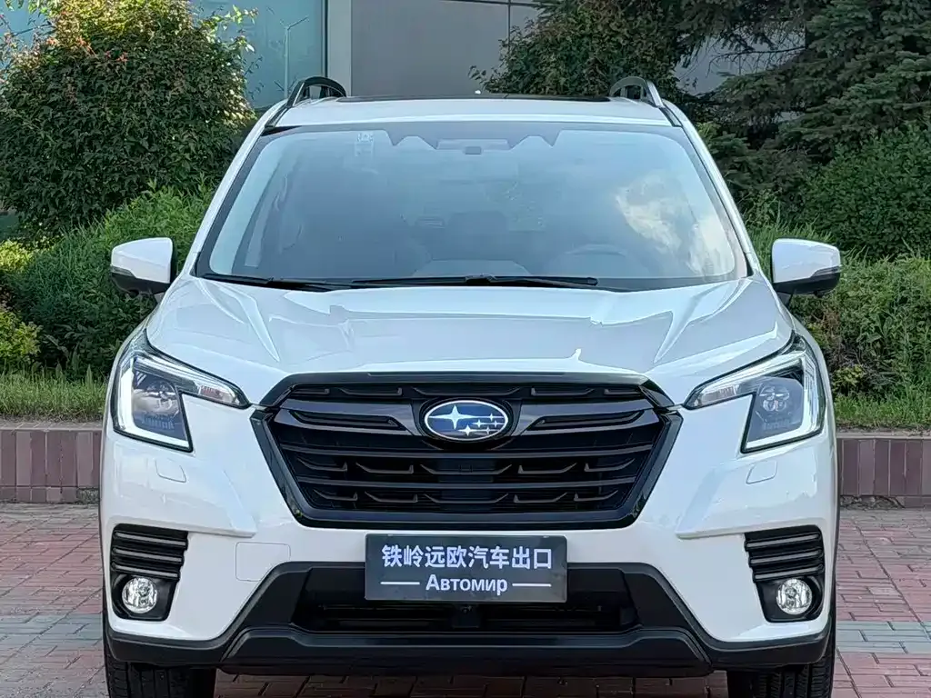 Subaru Forester — фото 4