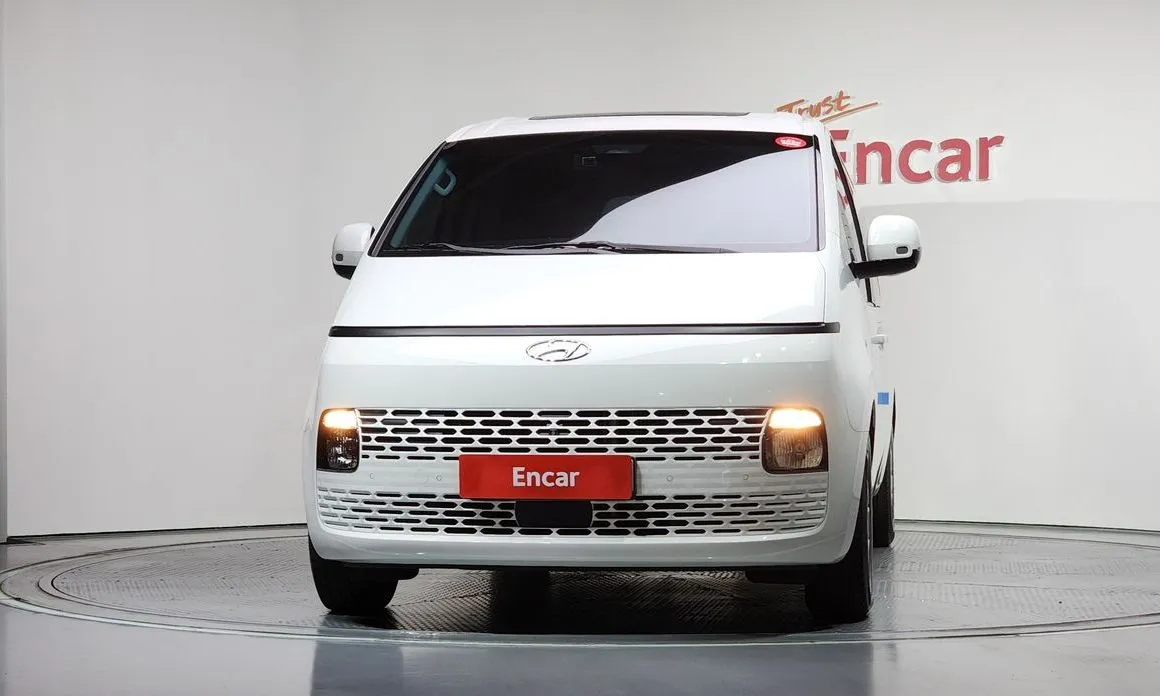 Hyundai Staria — фото 3