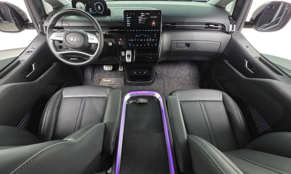 Hyundai Staria — фото 3