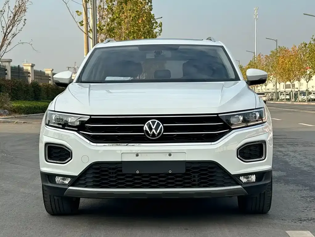 Volkswagen T-Roc — фото 7