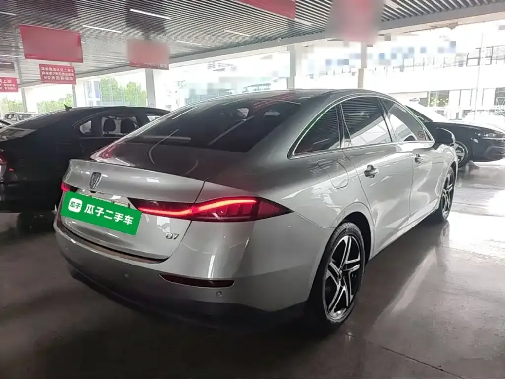 Roewe D7 — фото 3