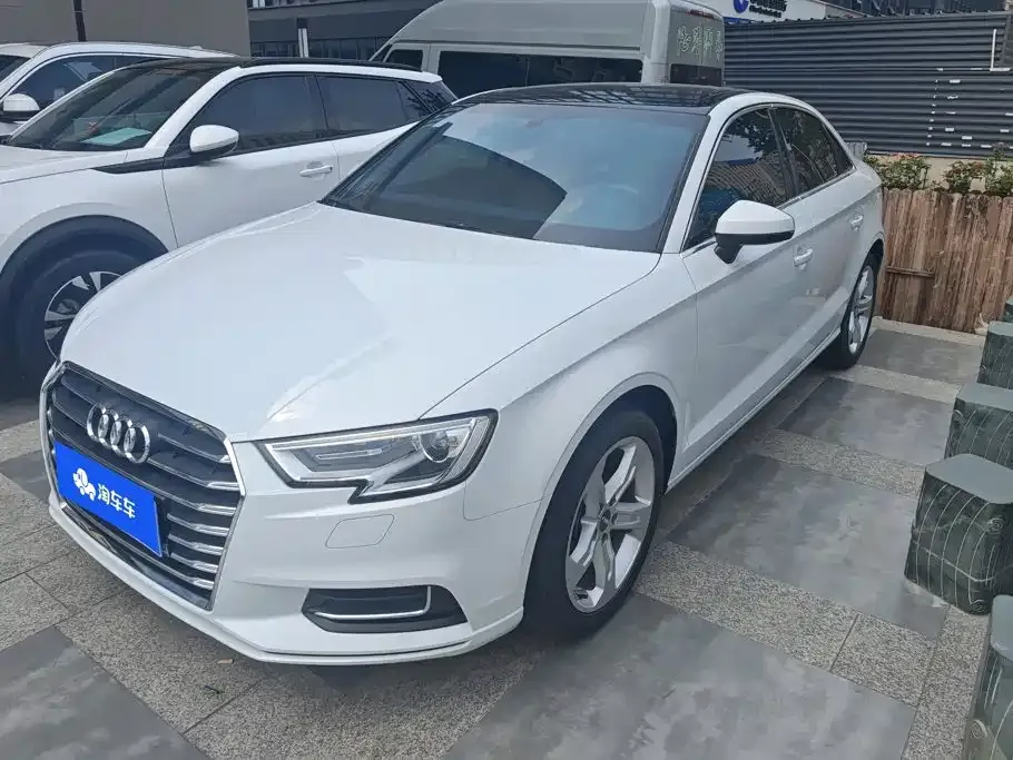 Audi A3 — фото 1