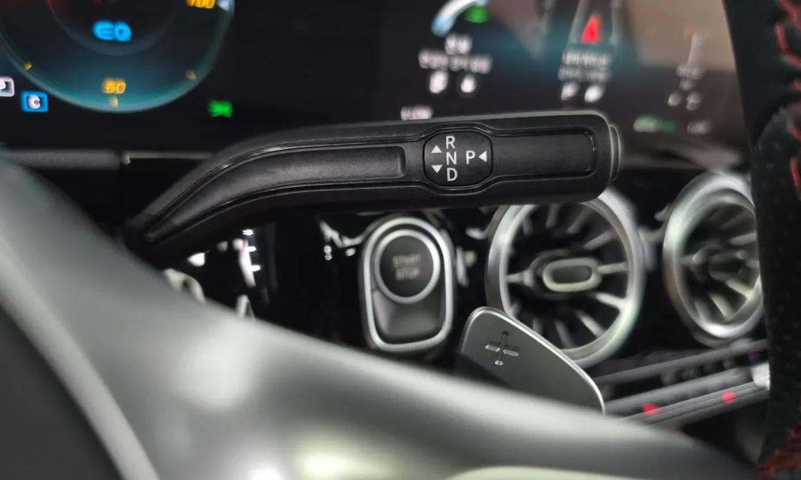 Mercedes-Benz EQA 2024 из KR, фото 9