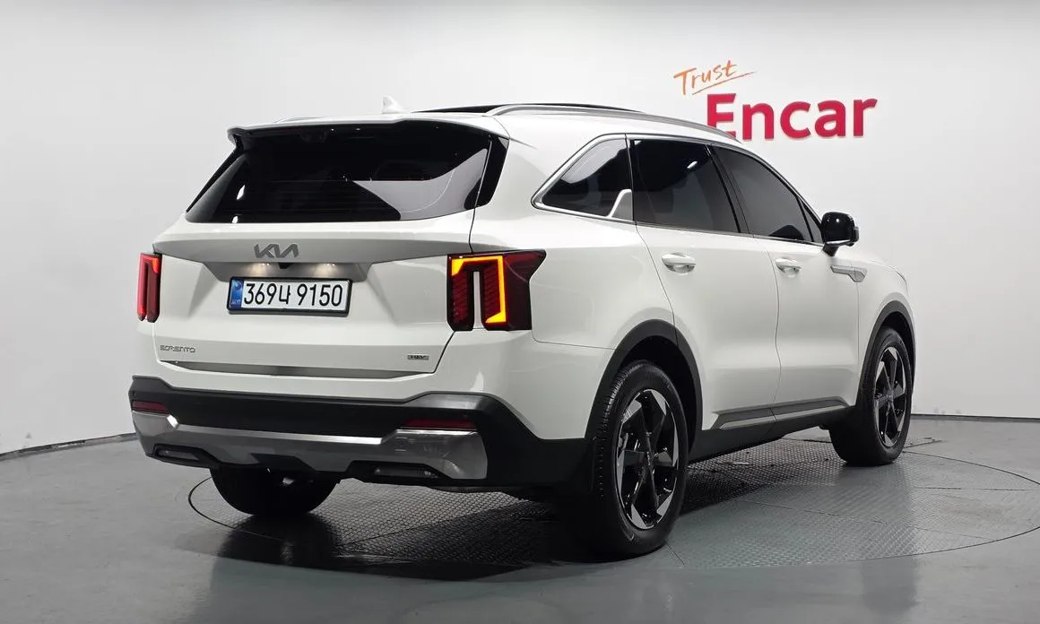 Kia Sorento — фото 7