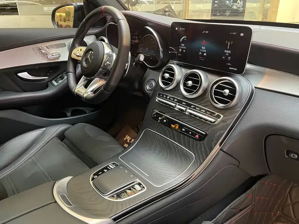 Mercedes-Benz GLC Coupe AMG — фото 9