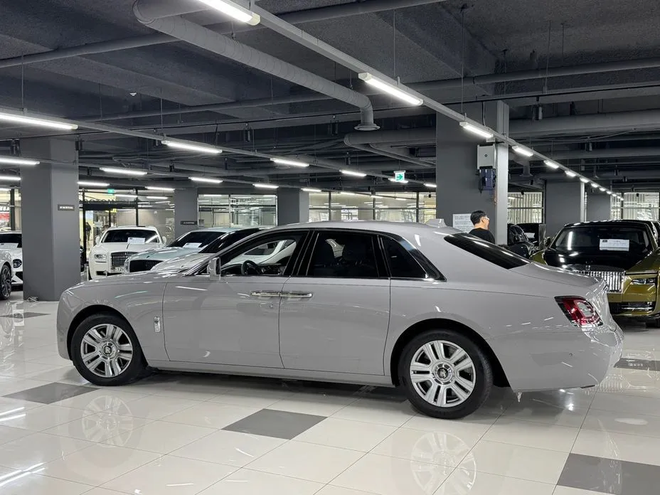 Rolls-Royce Ghost 2023 из KR, фото 4