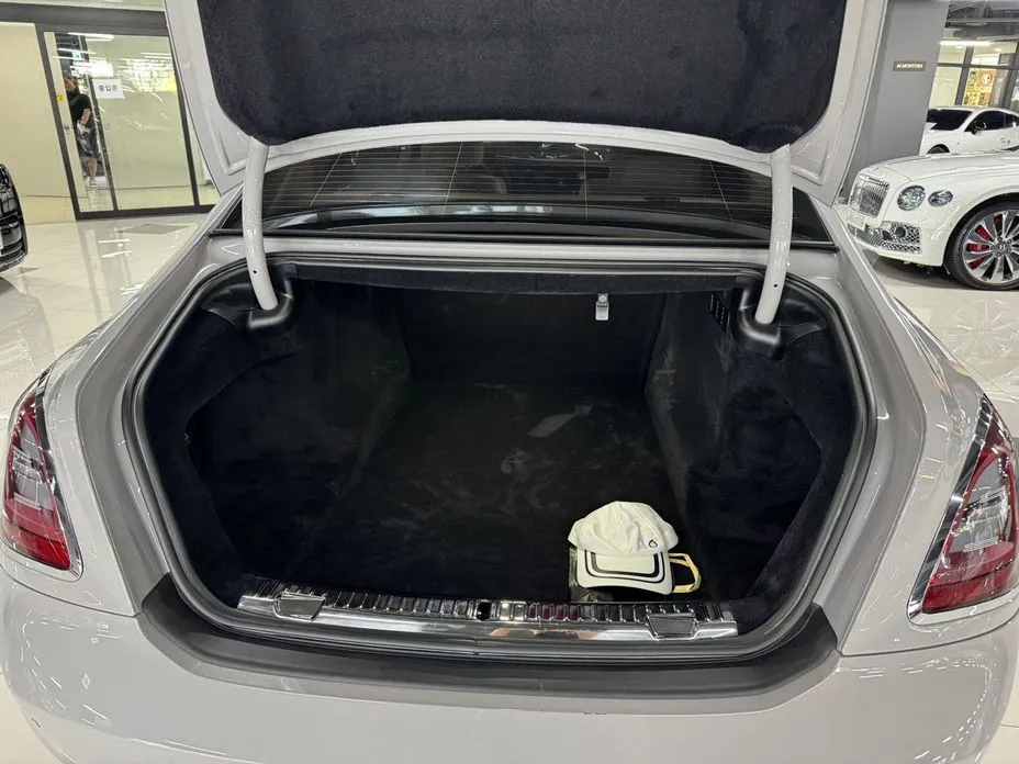 Rolls-Royce Ghost 2023 из KR, фото 8