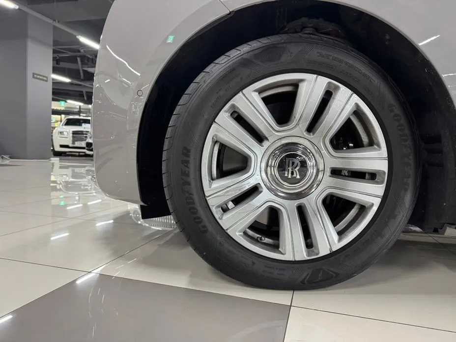 Rolls-Royce Ghost 2023 из KR, фото 5